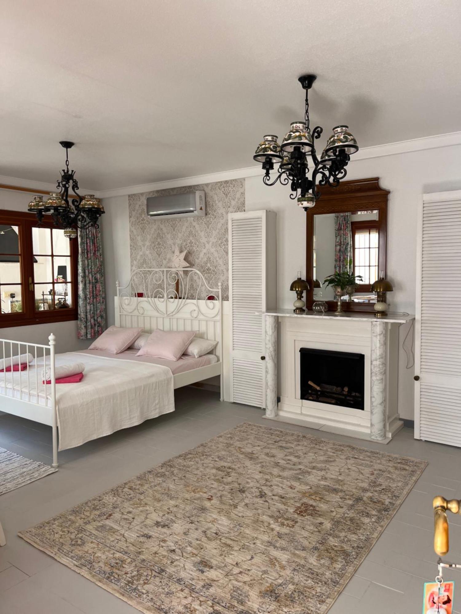 Romantico Wellness Casa Veronica Эльче Экстерьер фото